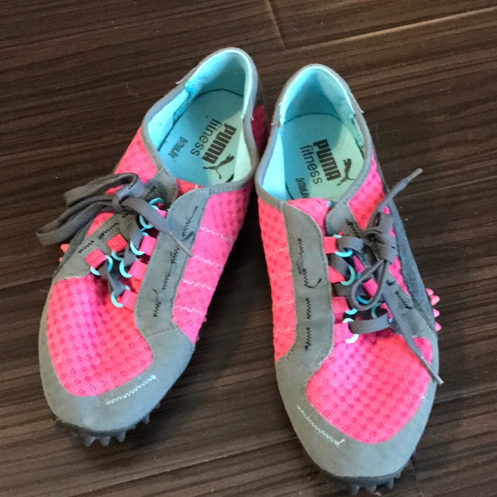 Puma fitness pink gray lightweight sneaks EUC 8